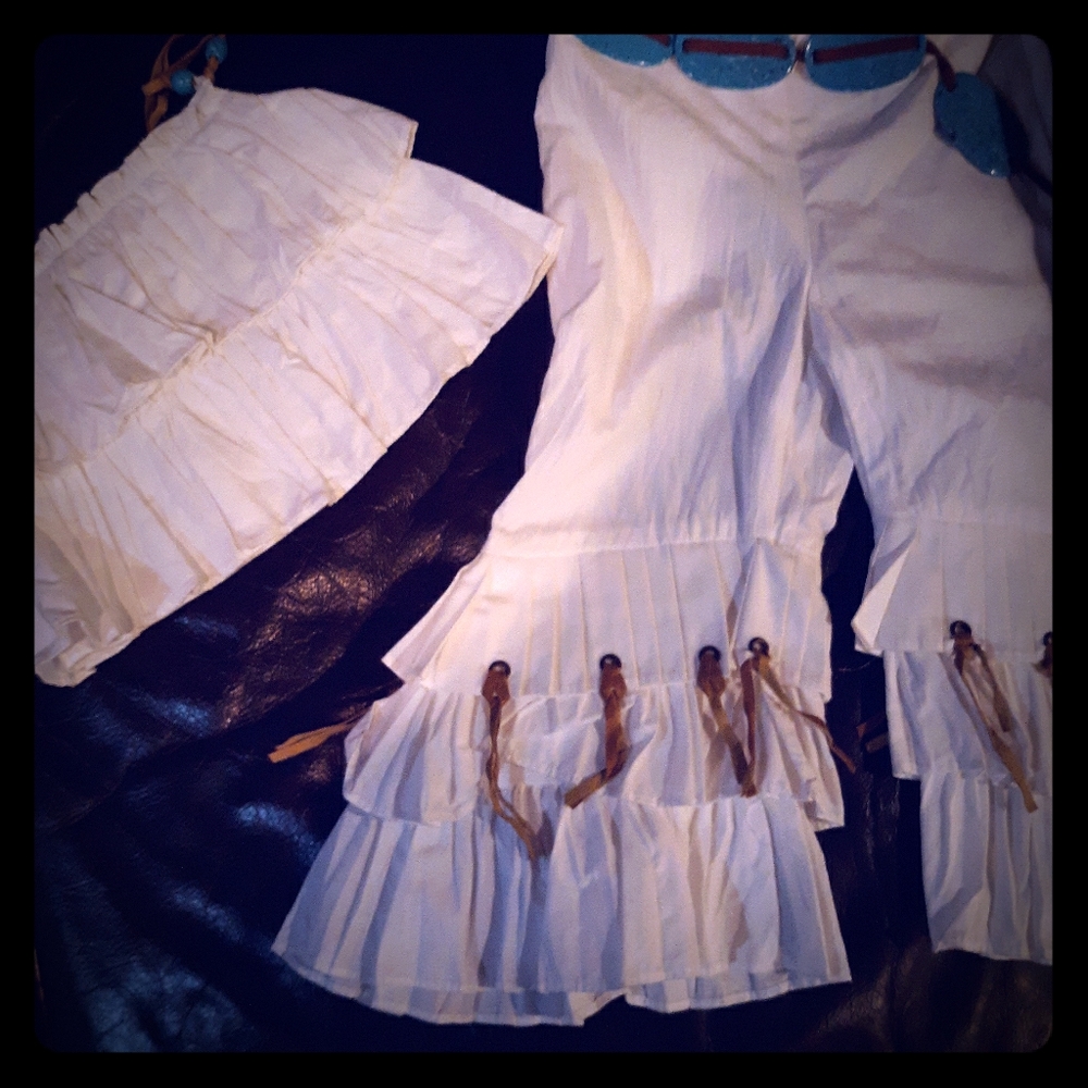 Girls size 2, two piece bell bottom outfit